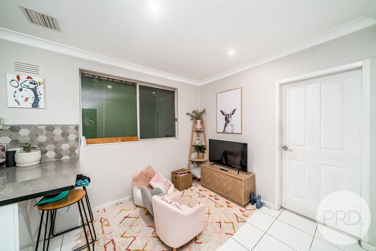 47 Red Hill Road, KOORINGAL NSW 2650, Kooringal - Thumbnail 8