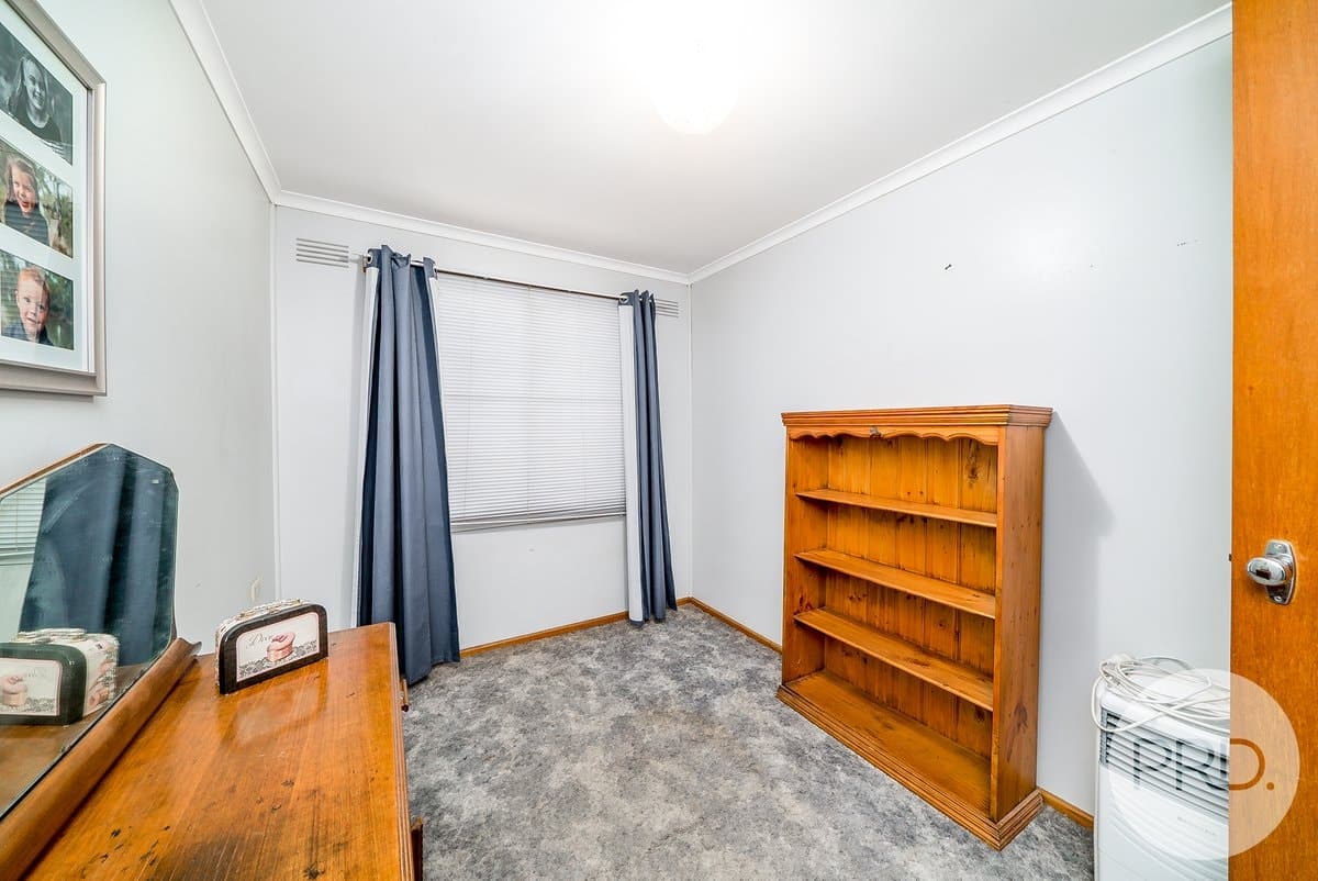 11 Chifley Crescent, KOORINGAL NSW 2650, Kooringal - Thumbnail 4