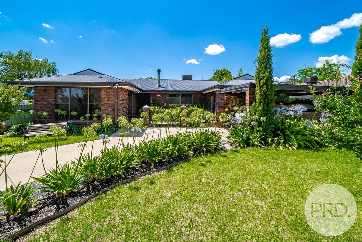 11 Michigan Drive, LAKE ALBERT NSW 2650, Lake Albert - Image 1
