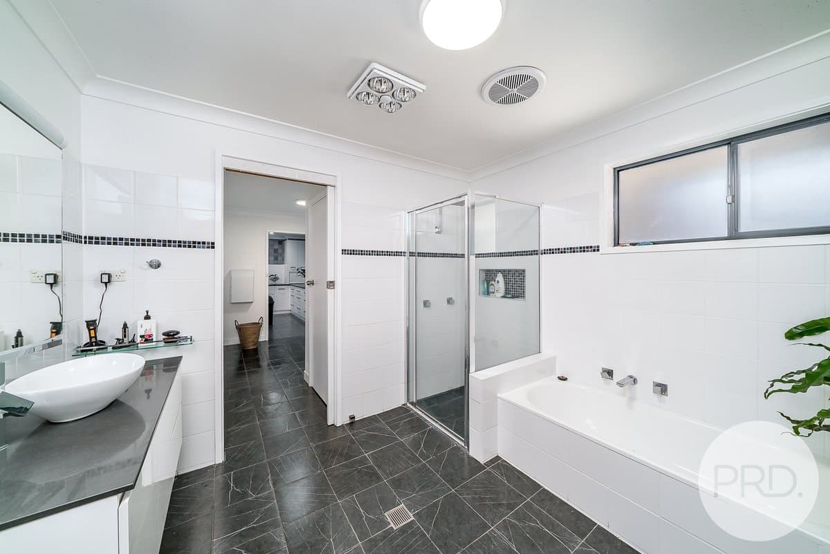 11 Michigan Drive, LAKE ALBERT NSW 2650, Lake Albert - Thumbnail 8