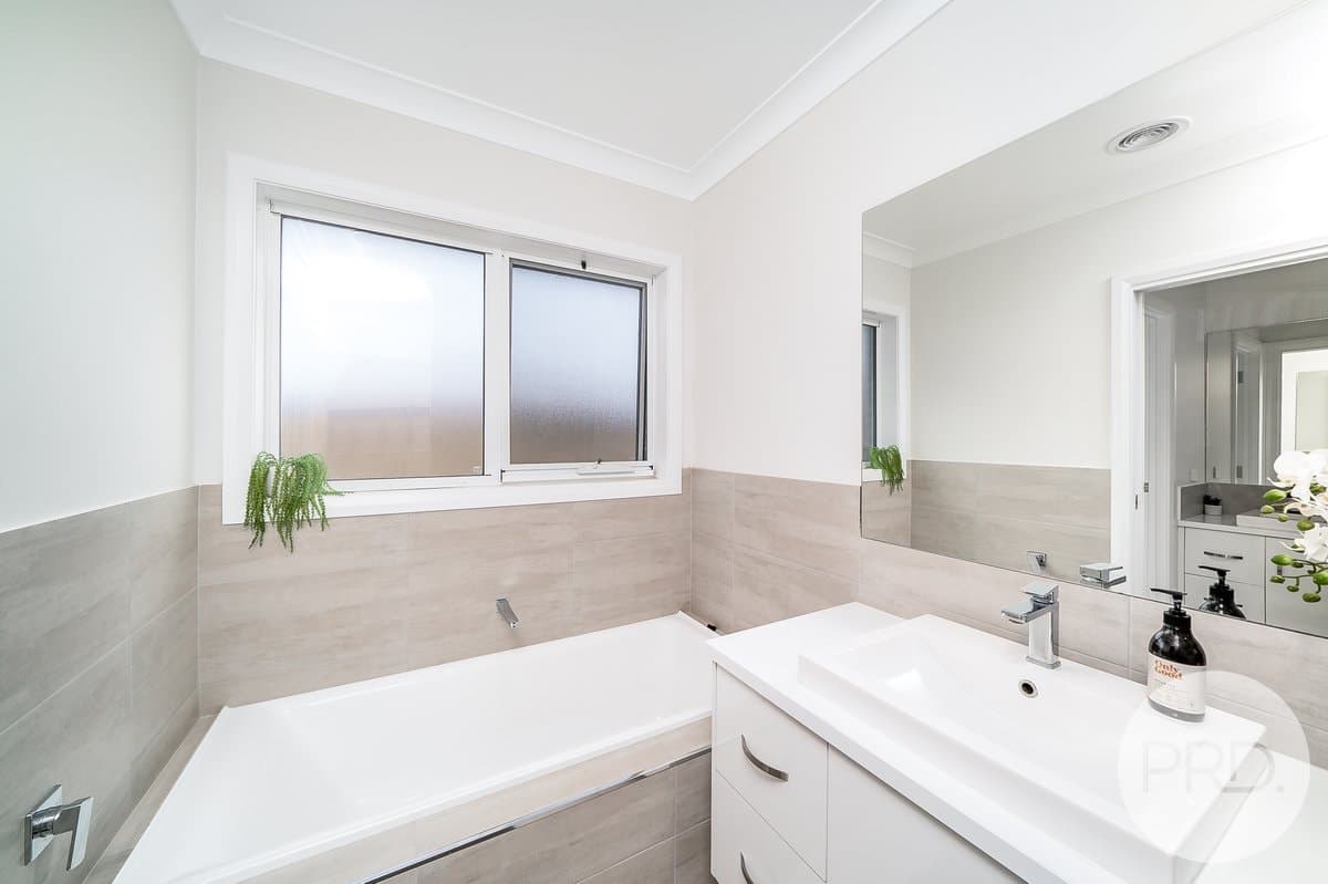 7 Ronald Street, GOBBAGOMBALIN NSW 2650, Gobbagombalin - Thumbnail 5