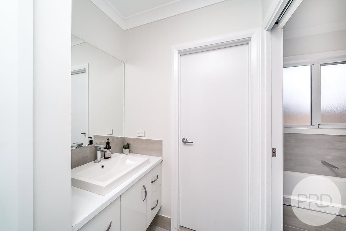 7 Ronald Street, GOBBAGOMBALIN NSW 2650, Gobbagombalin - Thumbnail 6