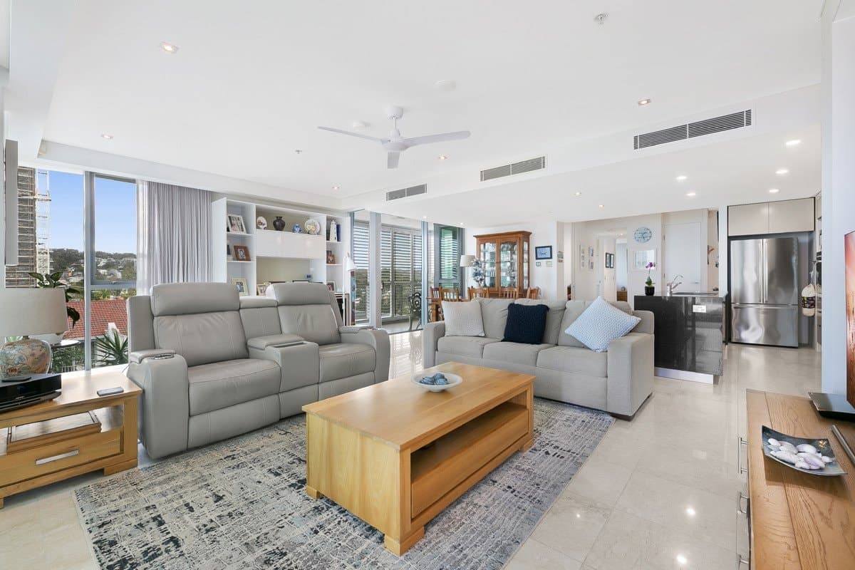 7/106 The Esplanade, Burleigh Heads QLD 4220, Burleigh Heads Property Image - Thumbnail 8