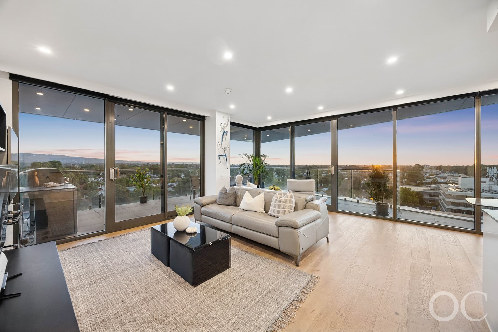 803/1 George Street, Parkside - Image 1