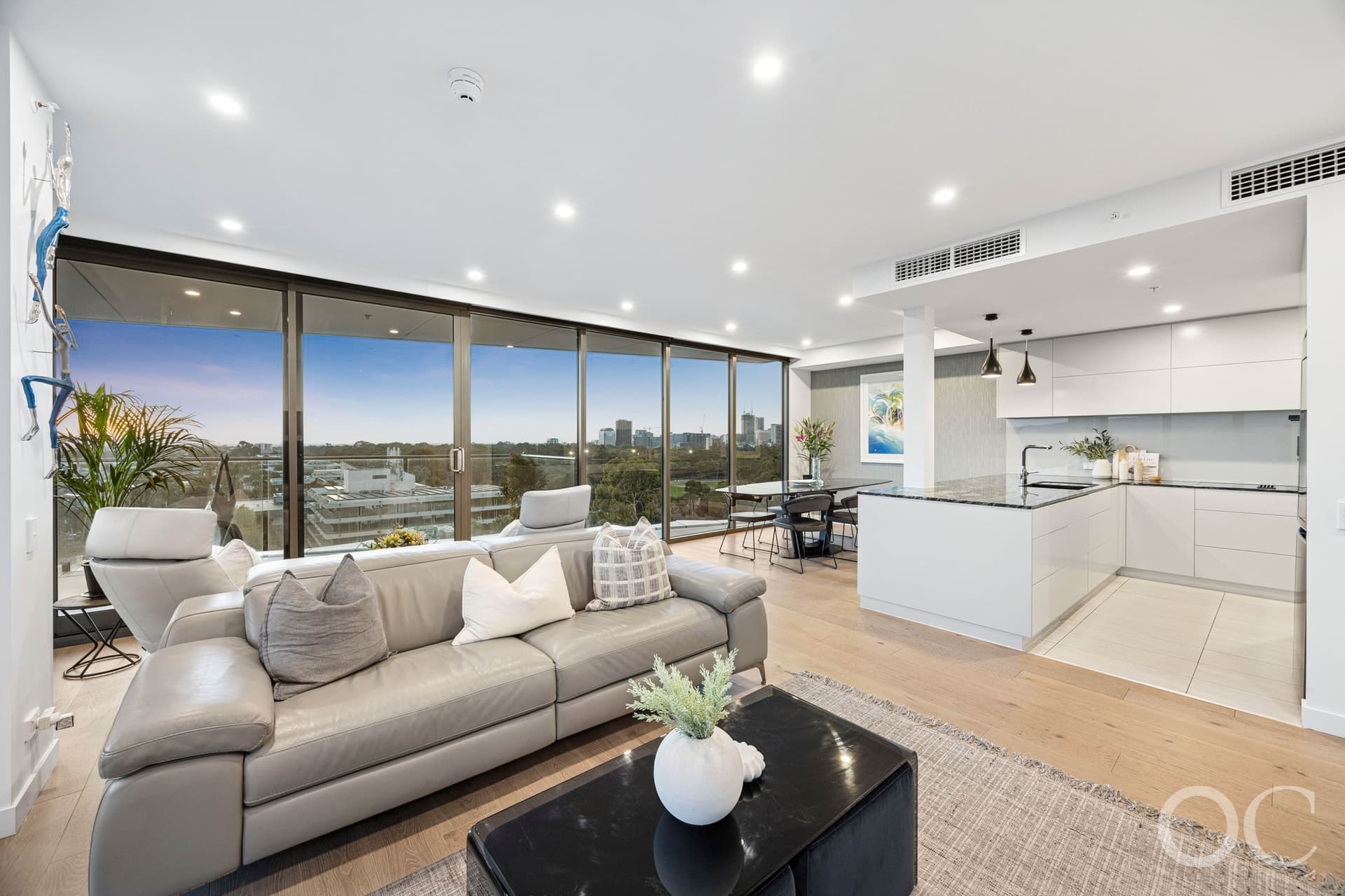 803/1 George Street, Parkside - Thumbnail 3