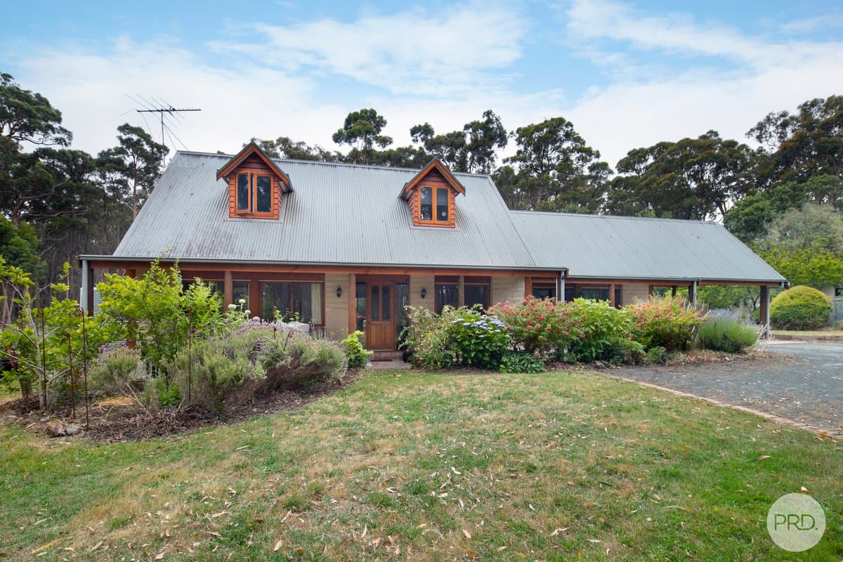61 Tooheys Close, GORDON VIC 3345, Gordon - Thumbnail 3