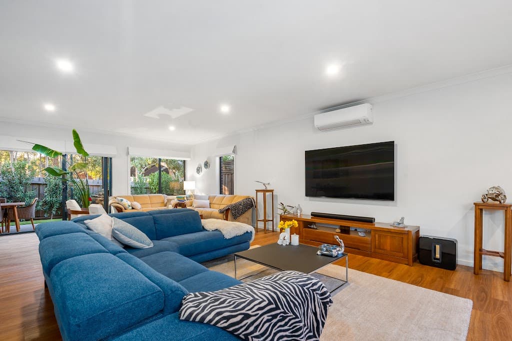 1A Ashcombe Drive, Ringwood, VIC, 3134, Ringwood - Thumbnail 2