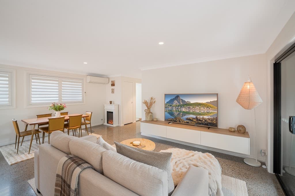 2/70 Mitchell Street, Merewether, NSW, 2291, Merewether - Thumbnail 2