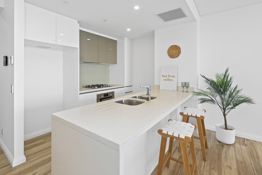 5111/2 Como Crescent, Southport, QLD, 4215, Southport - Thumbnail 4