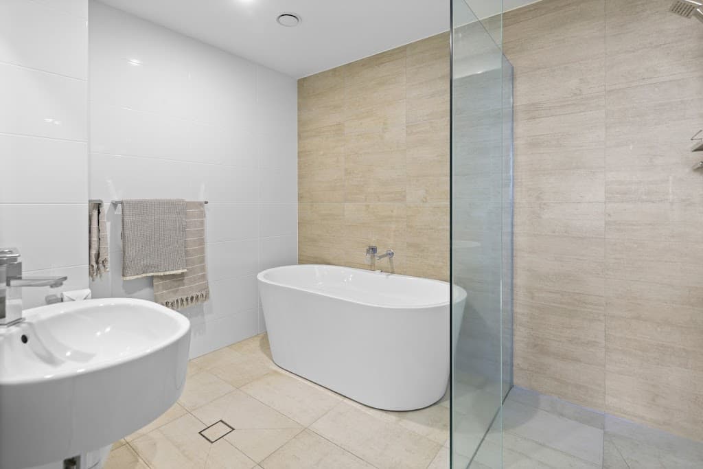 5111/2 Como Crescent, Southport, QLD, 4215, Southport - Thumbnail 6
