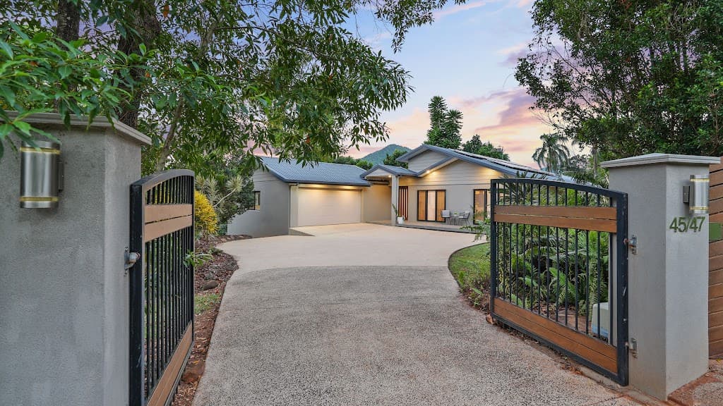 45-47 Robb Road, Redlynch, QLD, 4870, Redlynch - Thumbnail 3