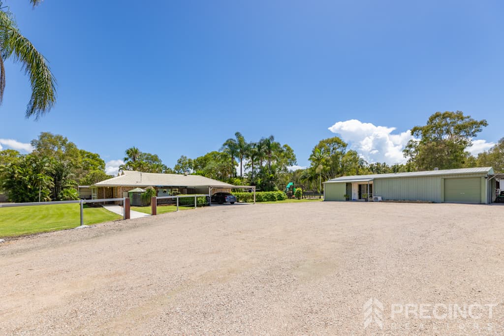 30 Bellay Road, Beachmere, QLD, 4510, Beachmere - Thumbnail 2