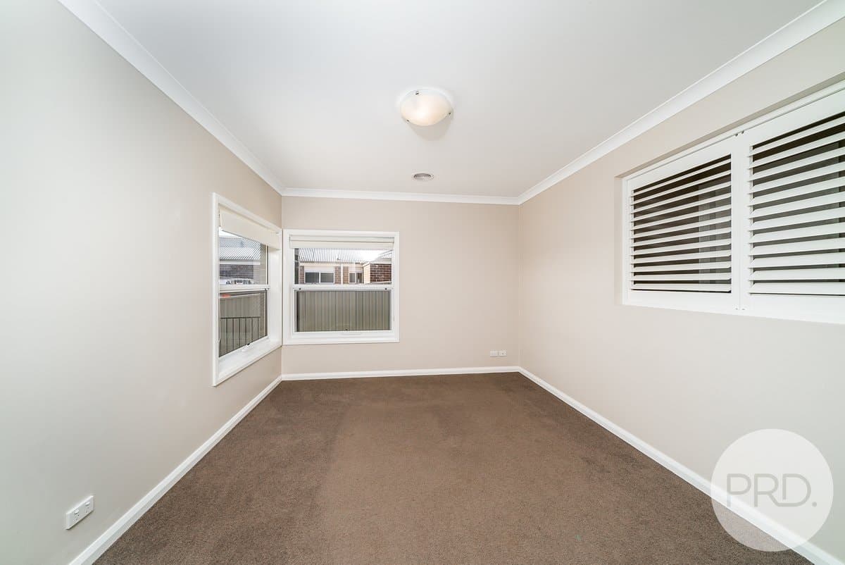 4 Watson Boulevard, LLOYD NSW 2650, Lloyd - Thumbnail 6