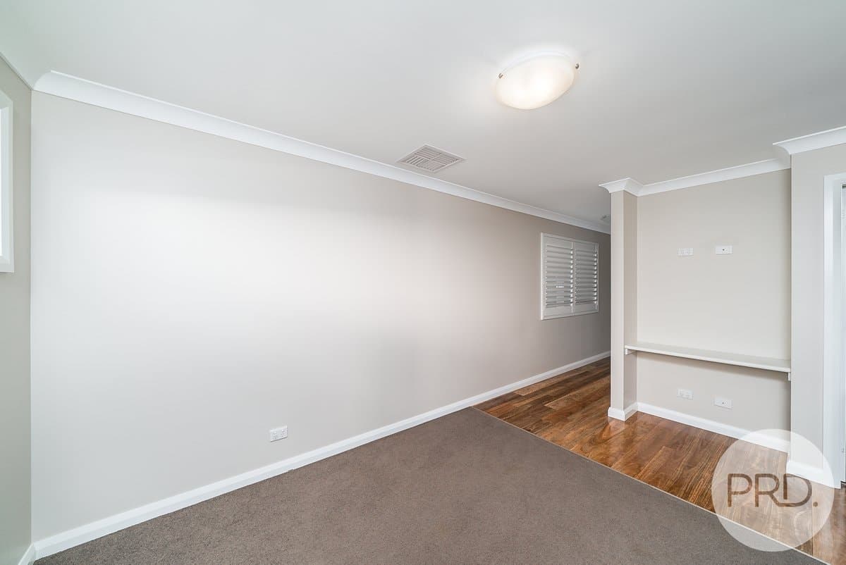 4 Watson Boulevard, LLOYD NSW 2650, Lloyd - Thumbnail 8
