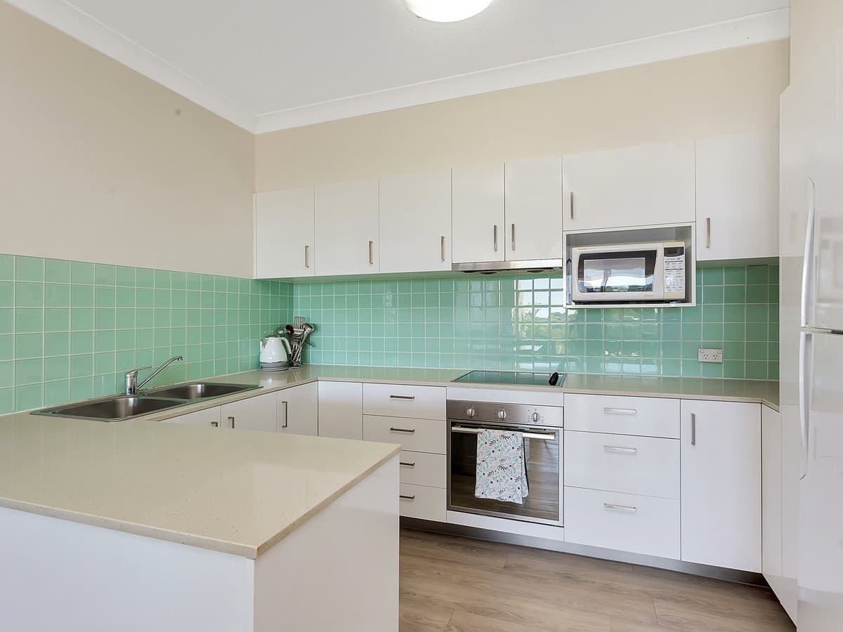 2401/12 Executive Drive, BURLEIGH WATERS QLD 4220, Burleigh Waters - Thumbnail 3