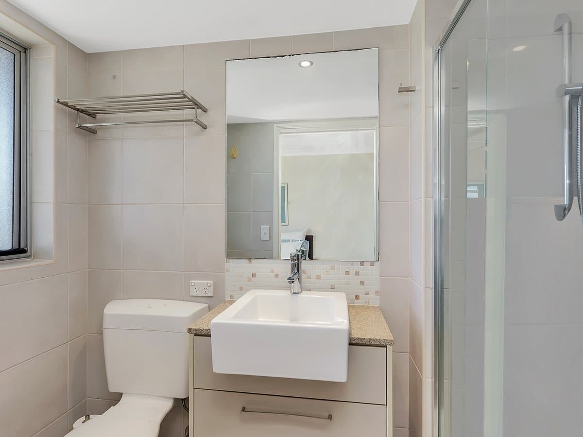 2401/12 Executive Drive, BURLEIGH WATERS QLD 4220, Burleigh Waters - Thumbnail 8