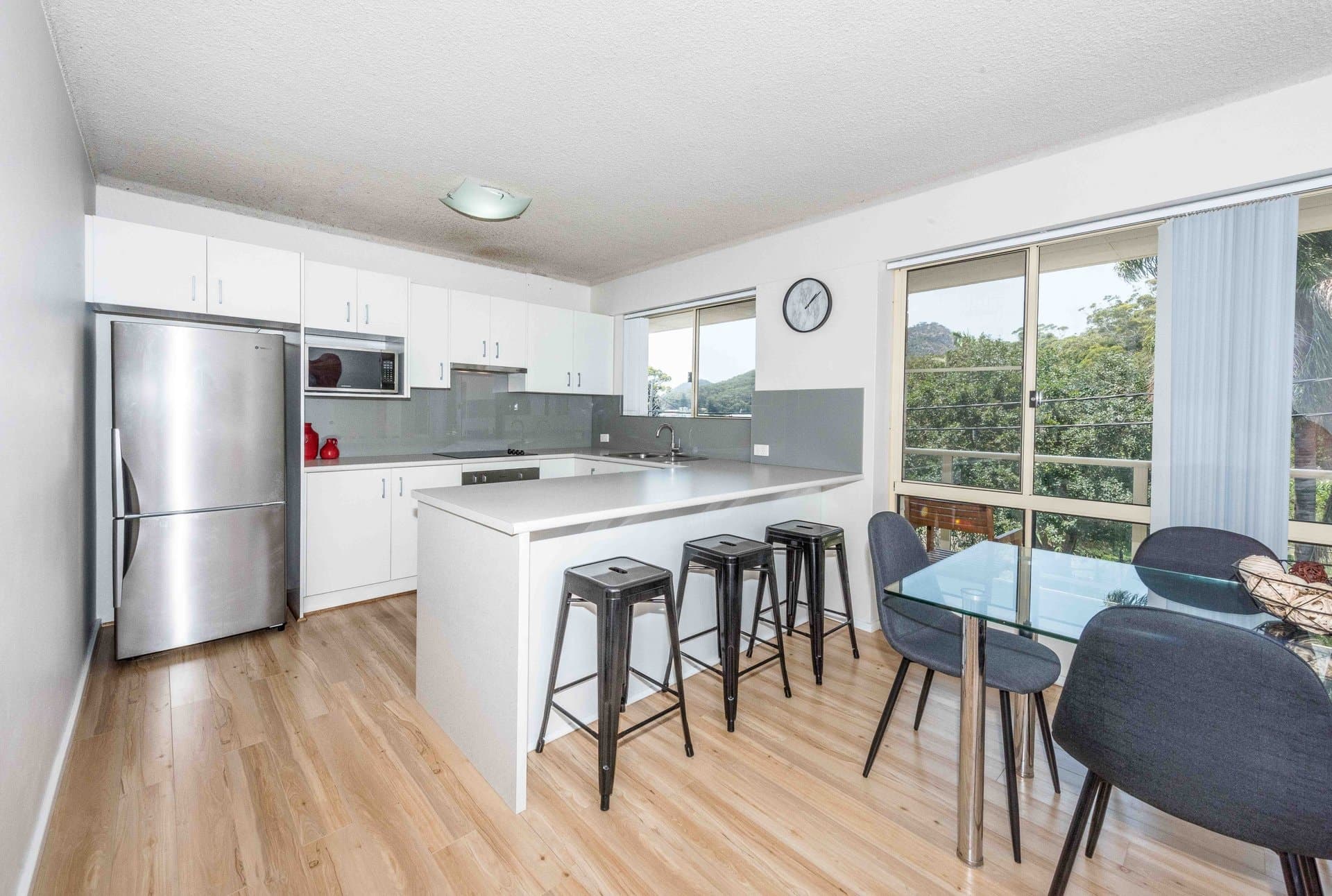 4/7
                Lillian
                Street
            
            
            
            shoal bay
            
            
            NSW,
            2315, Shoal Bay - Thumbnail 8