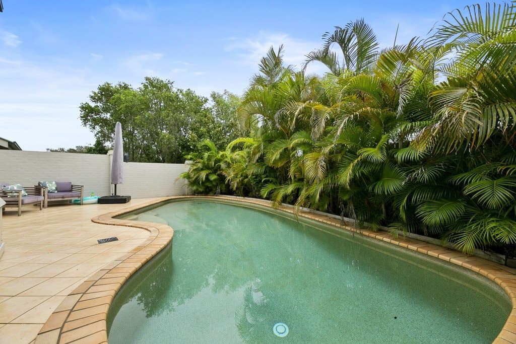 22 Tipuana Drive, ELANORA QLD 4221, Elanora - Thumbnail 4