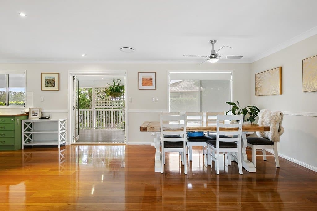 22 Tipuana Drive, ELANORA QLD 4221, Elanora - Thumbnail 5