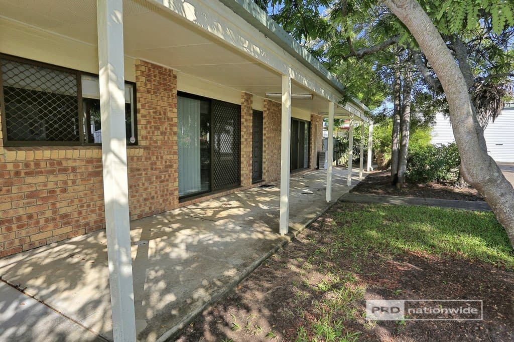 37
                Drummond
                Street
            
            
            
            urangan
            
            
            QLD,
            4655, Urangan - Thumbnail 5