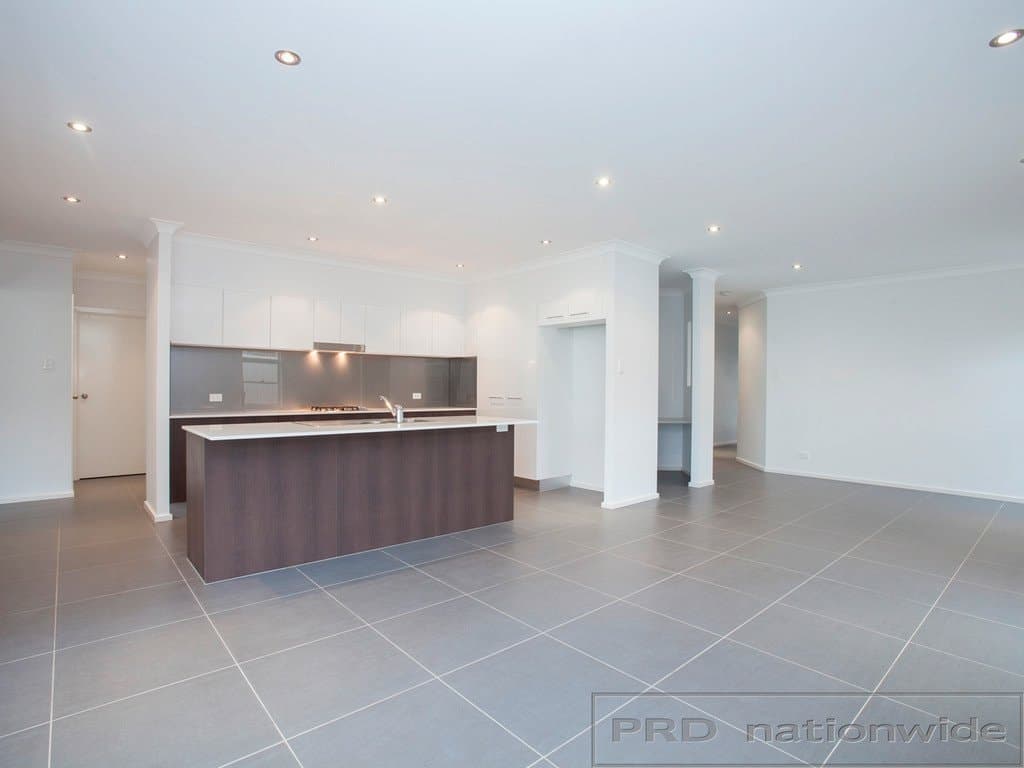 7
                Johnson
                Drive
            
            
            
            east maitland
            
            
            NSW,
            2323, East Maitland - Thumbnail 7