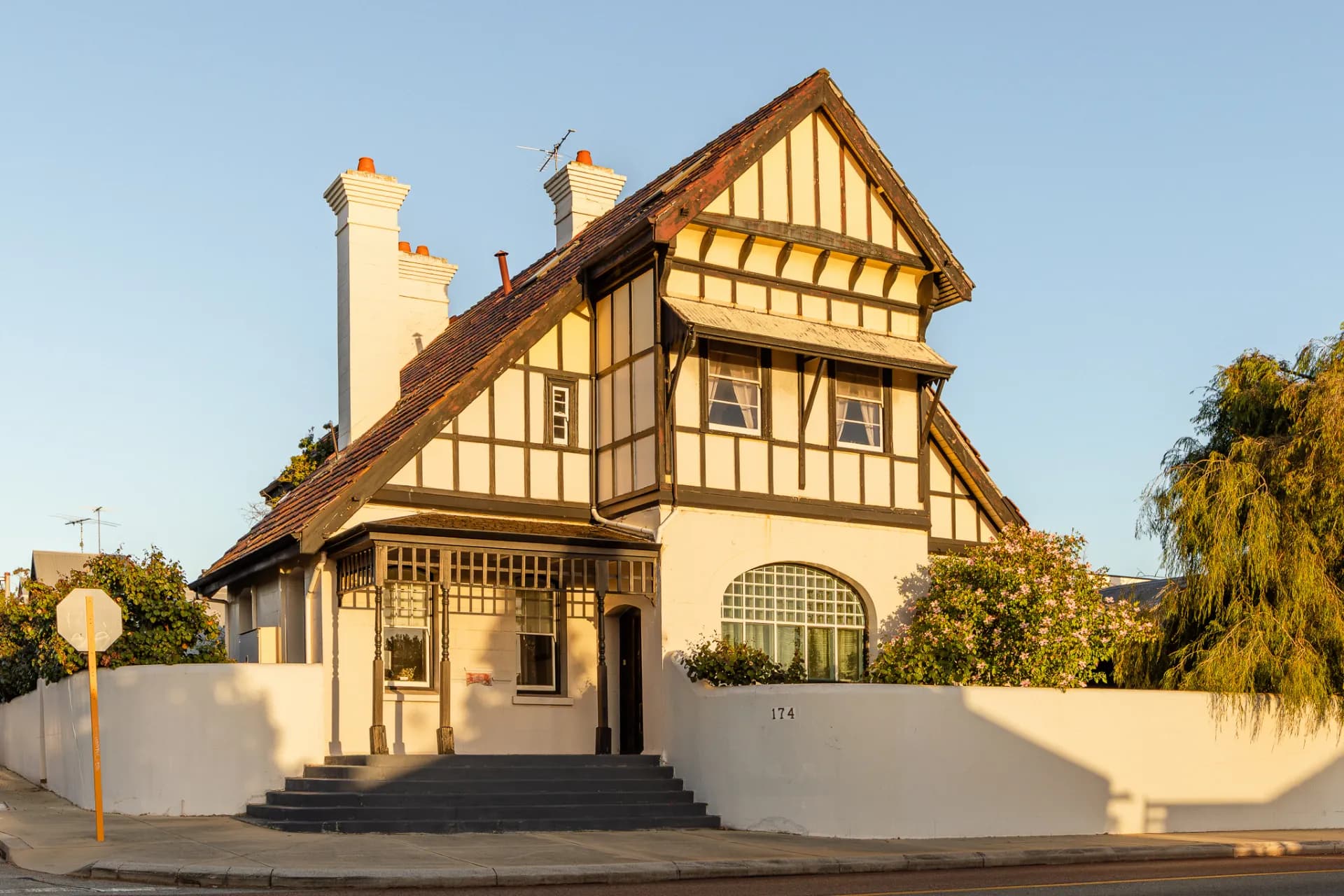 174 Hampton Road, Beaconsfield, WA, Beaconsfield - Thumbnail 2