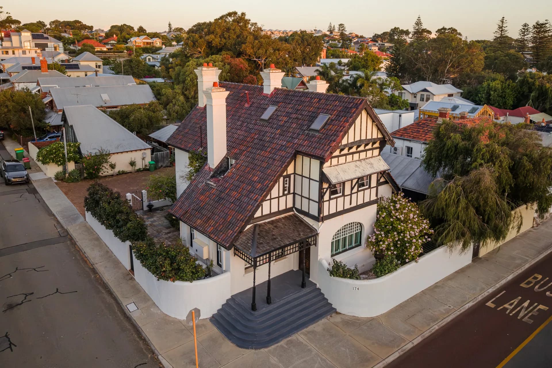174 Hampton Road, Beaconsfield, WA, Beaconsfield - Thumbnail 3