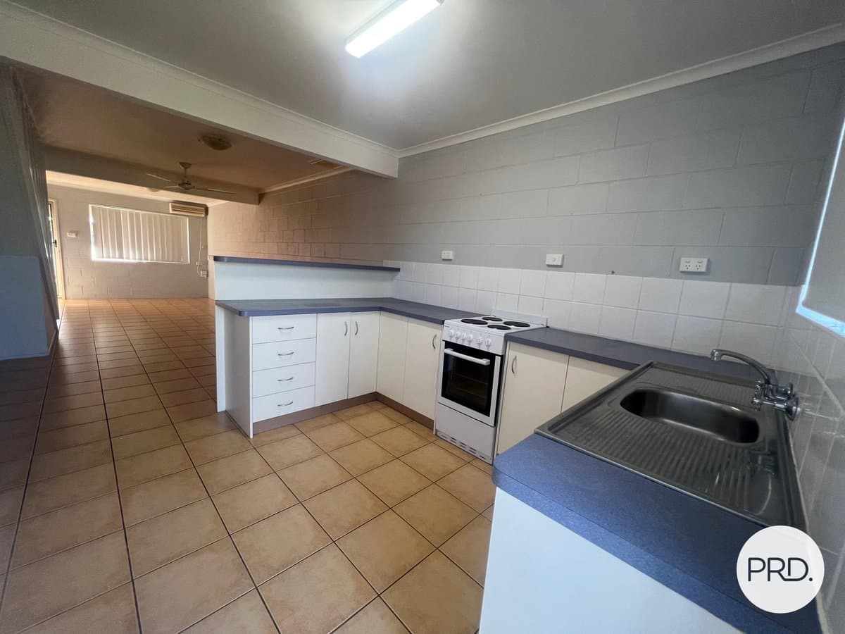 3/4 Elizabeth Street, TANNUM SANDS QLD 4680, Tannum Sands Property Image - Thumbnail 3