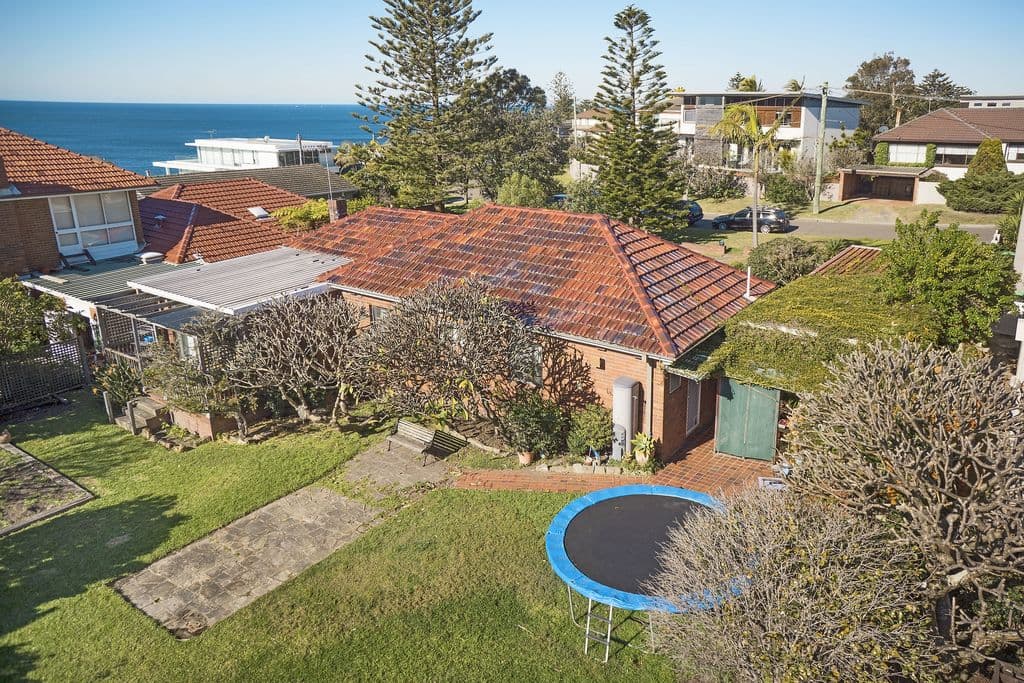 5 Ian Avenue, North Curl Curl - Thumbnail 3