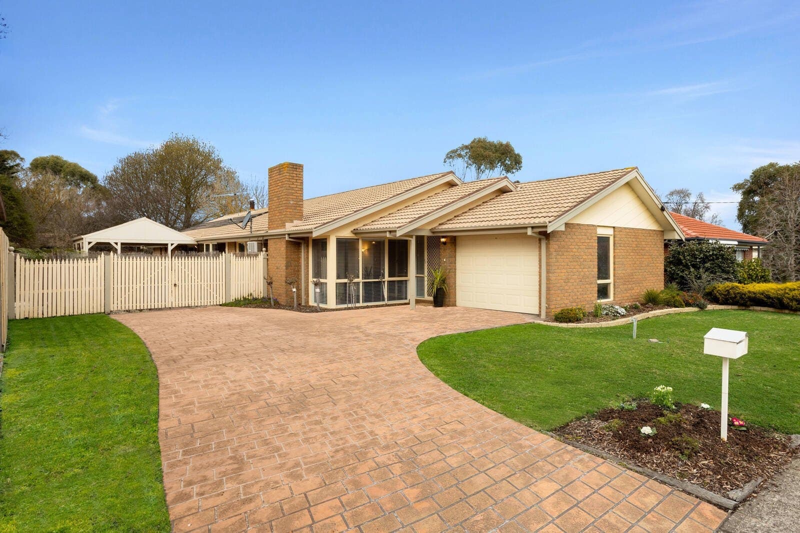 49 Frith Road, Gisborne, Gisborne - Image 1