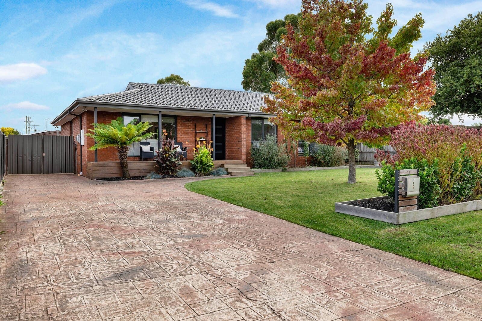 11 Grant Avenue, Gisborne - Thumbnail 2