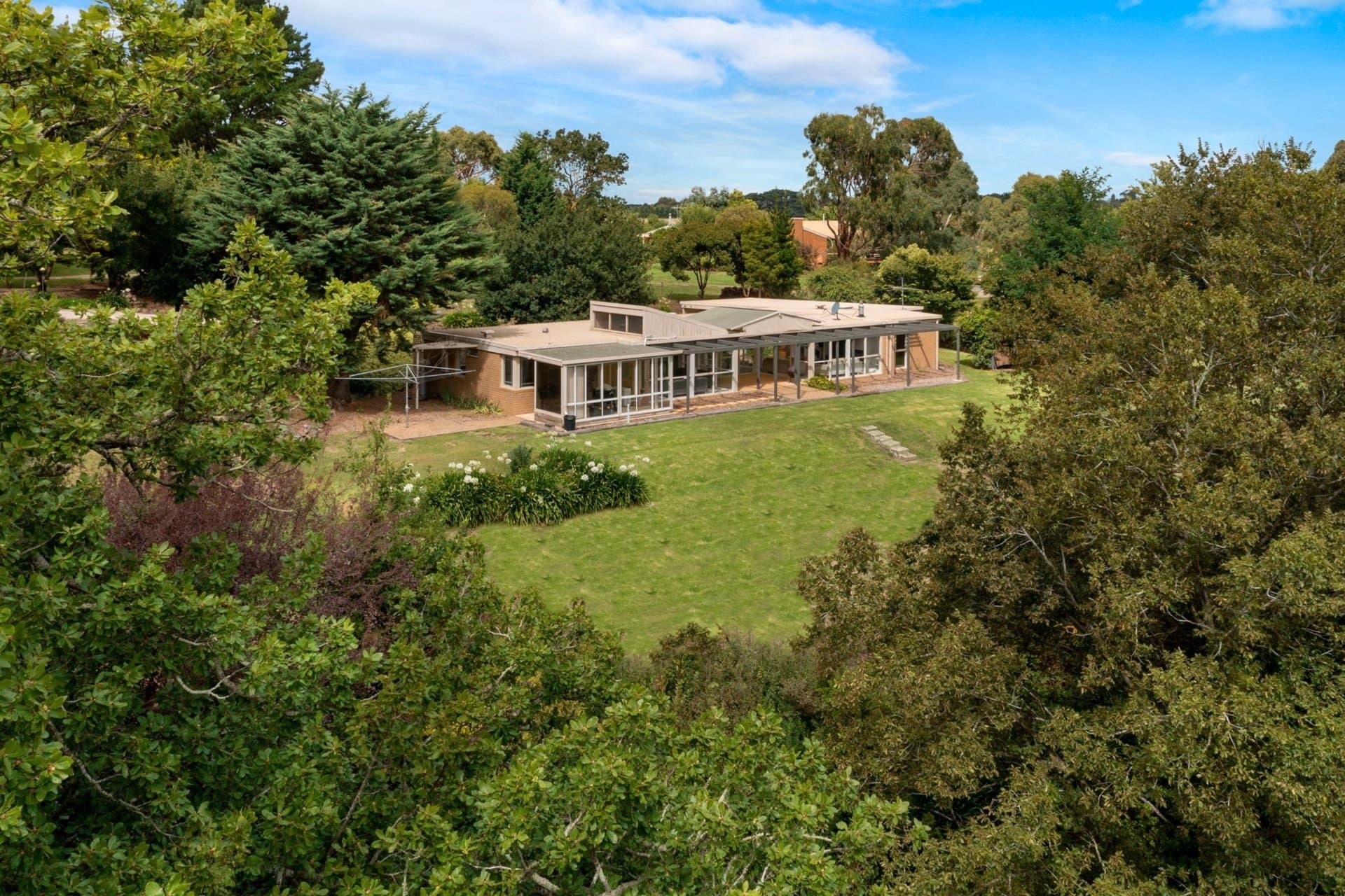 5 Erinvale Close, Gisborne - Image 1
