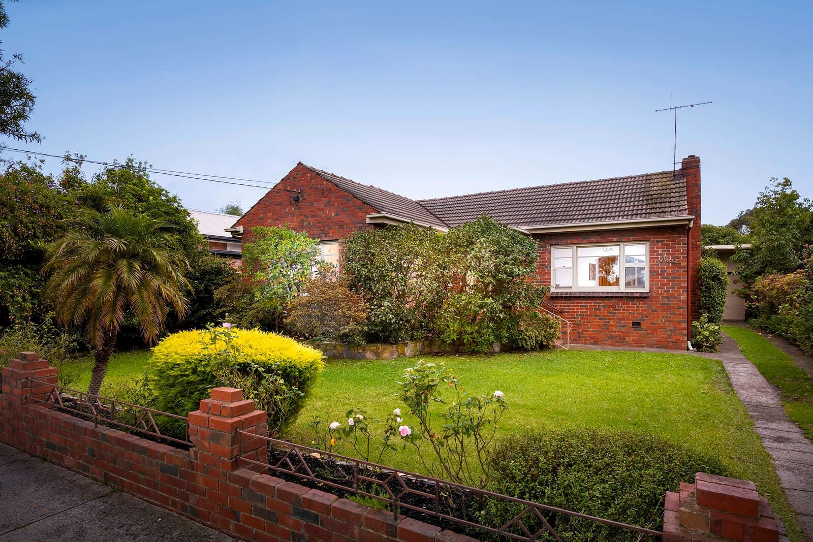 6 Ward Grove, Pascoe Vale South - Image 1