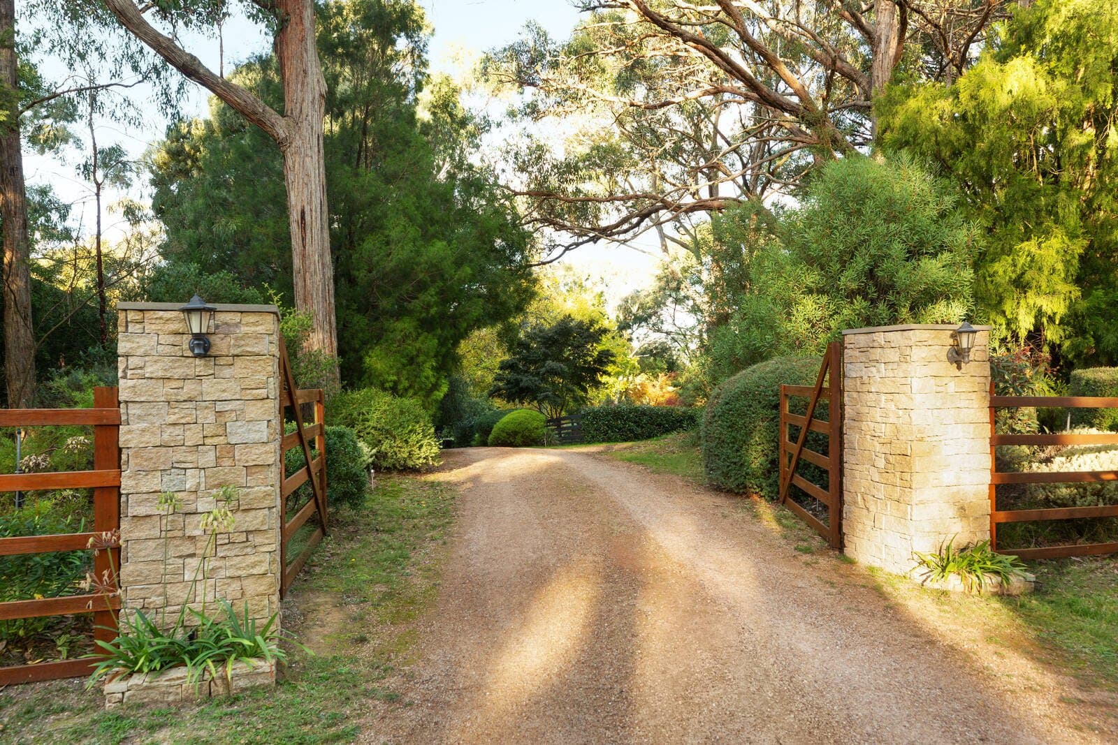 29 Hoburd Drive, Woodend - Image 1