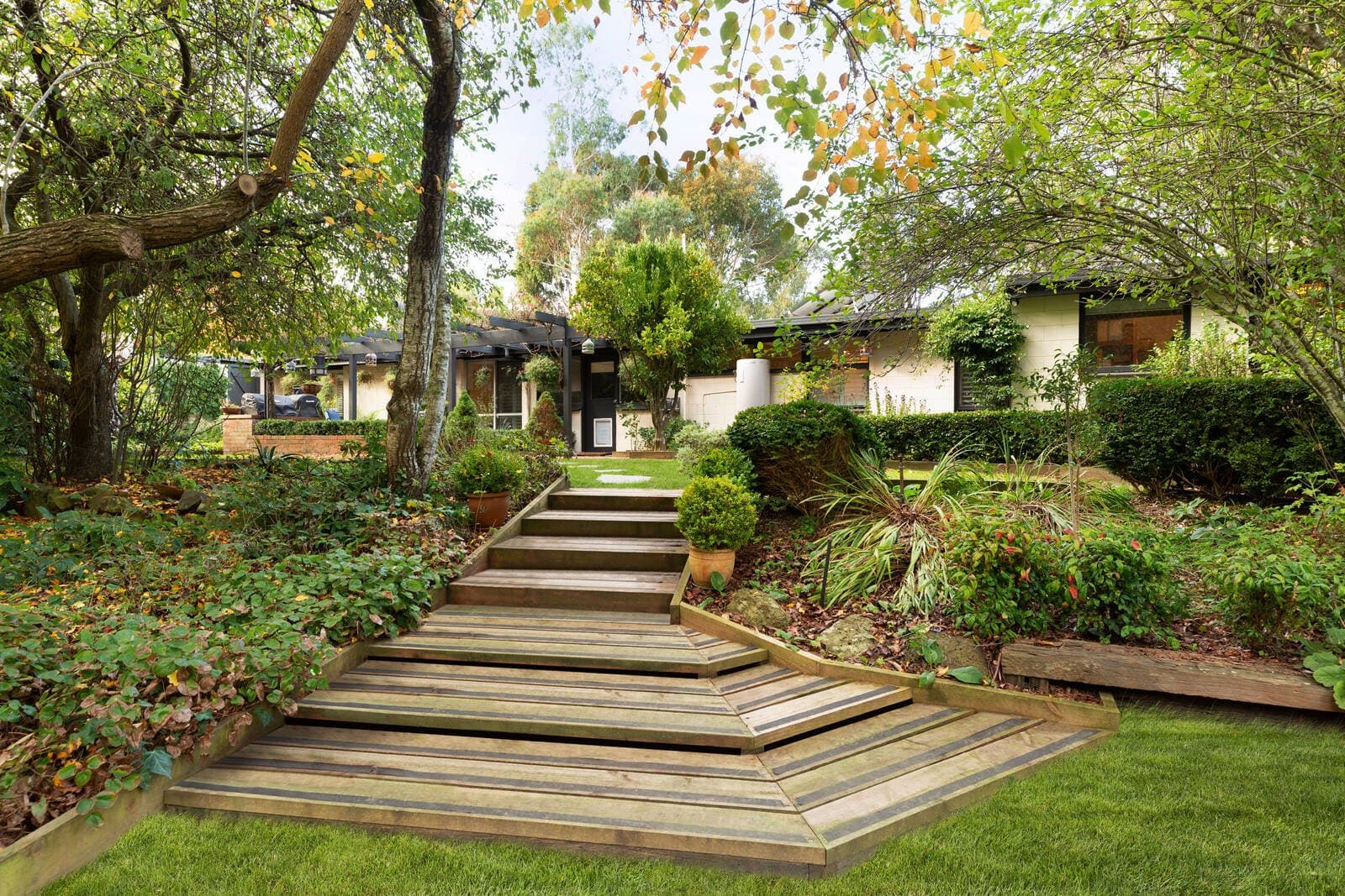 29 Hoburd Drive, Woodend - Thumbnail 7