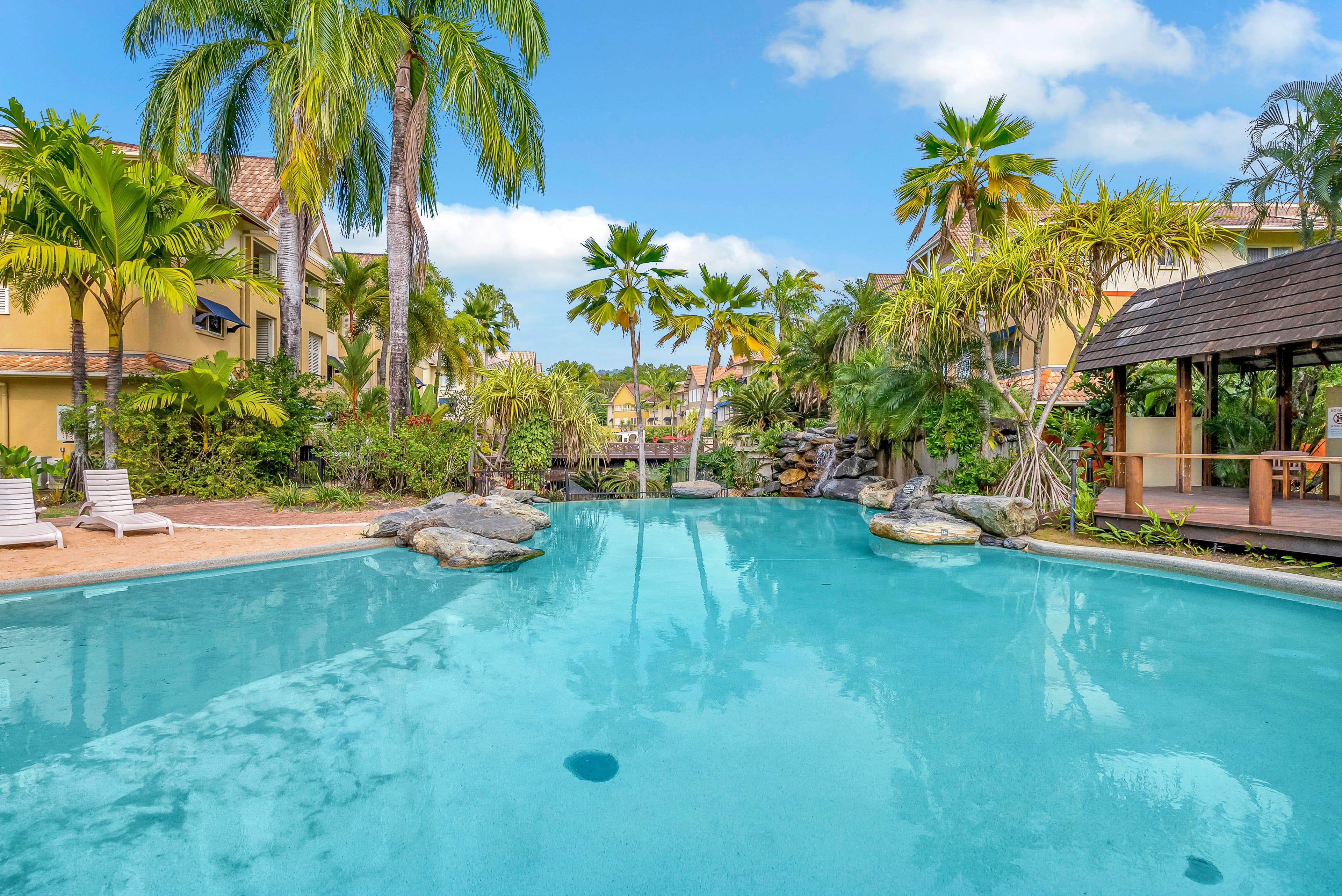 808/2-10 Greenslopes Street, Cairns North - Thumbnail 4
