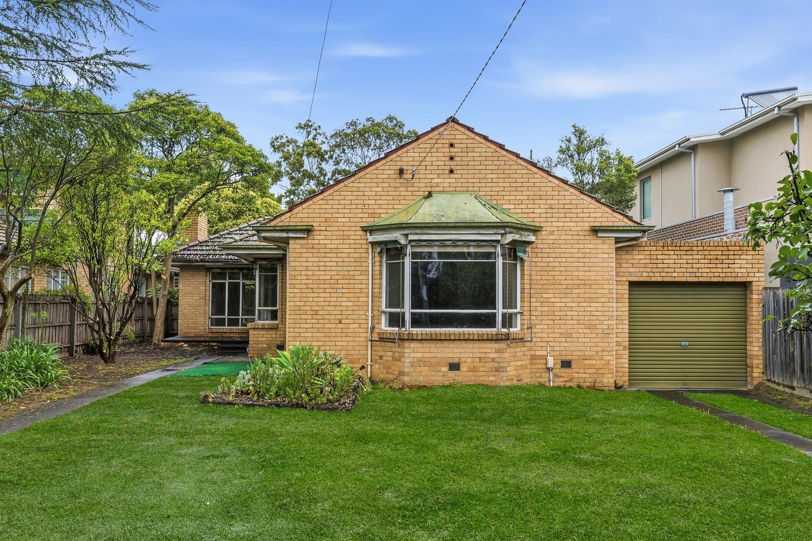 125 Ashburn Grove, Ashburton - Thumbnail 2