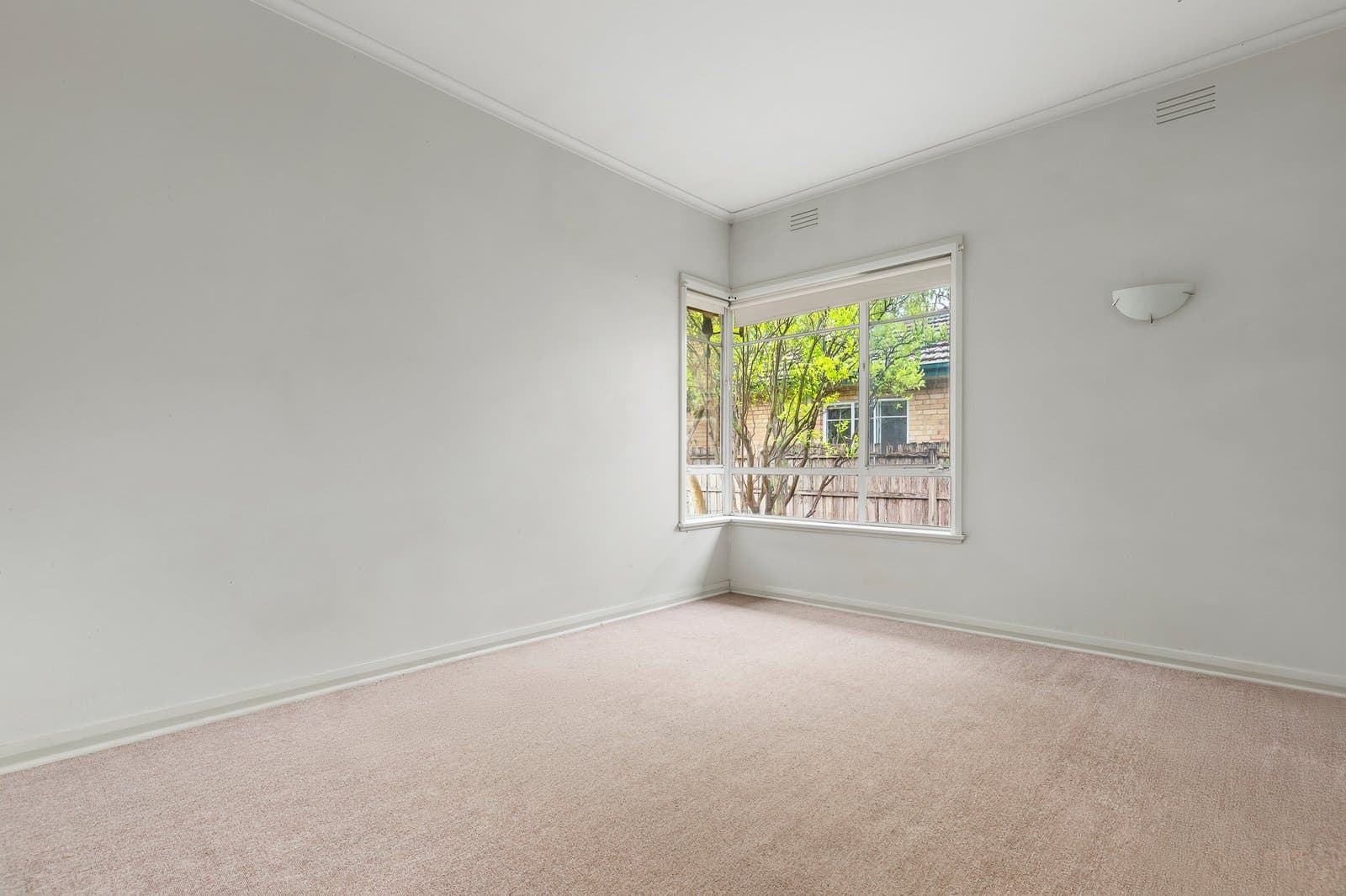 125 Ashburn Grove, Ashburton - Thumbnail 8