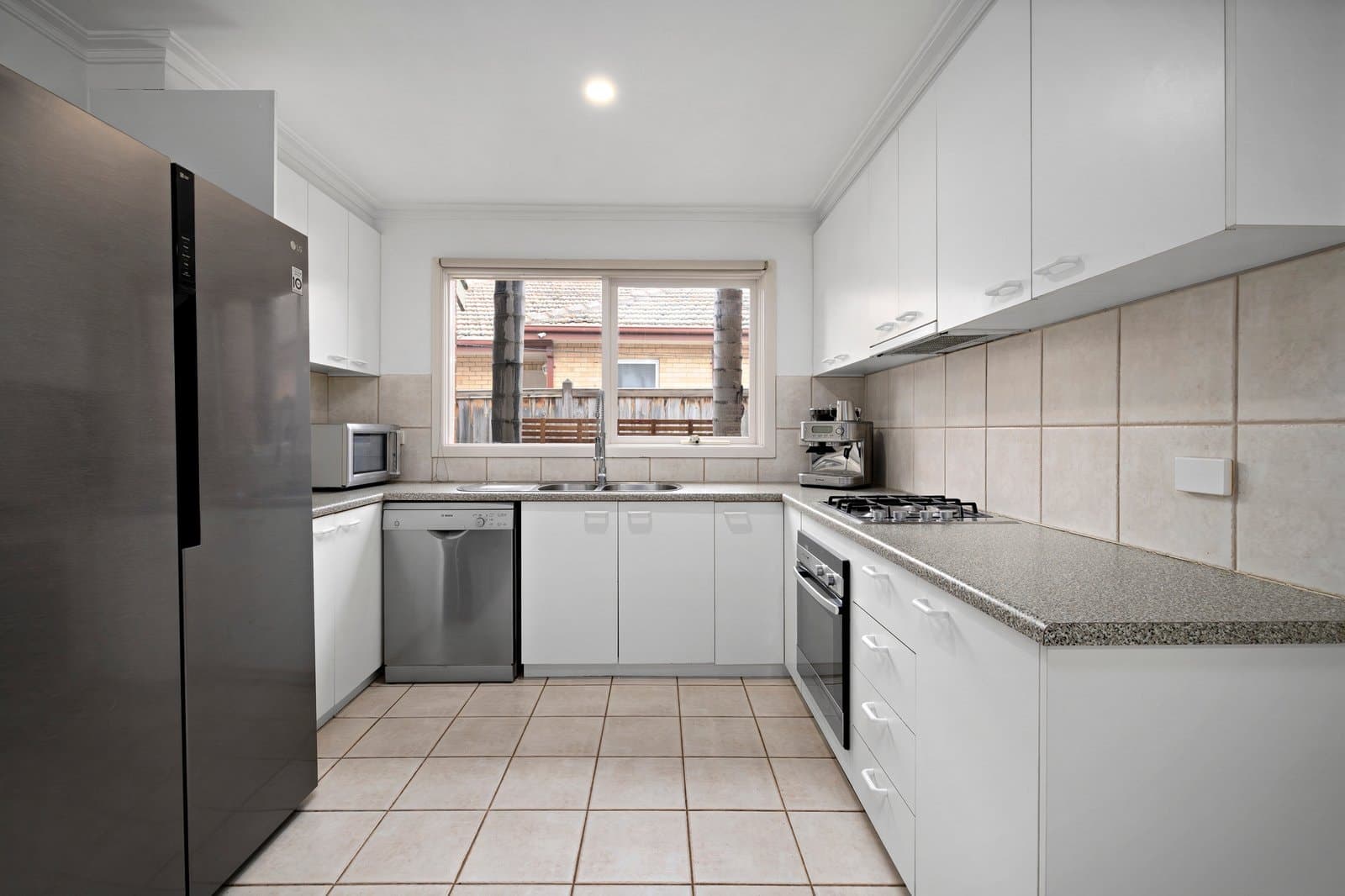 1/126 Thomas Street, Hampton - Thumbnail 5