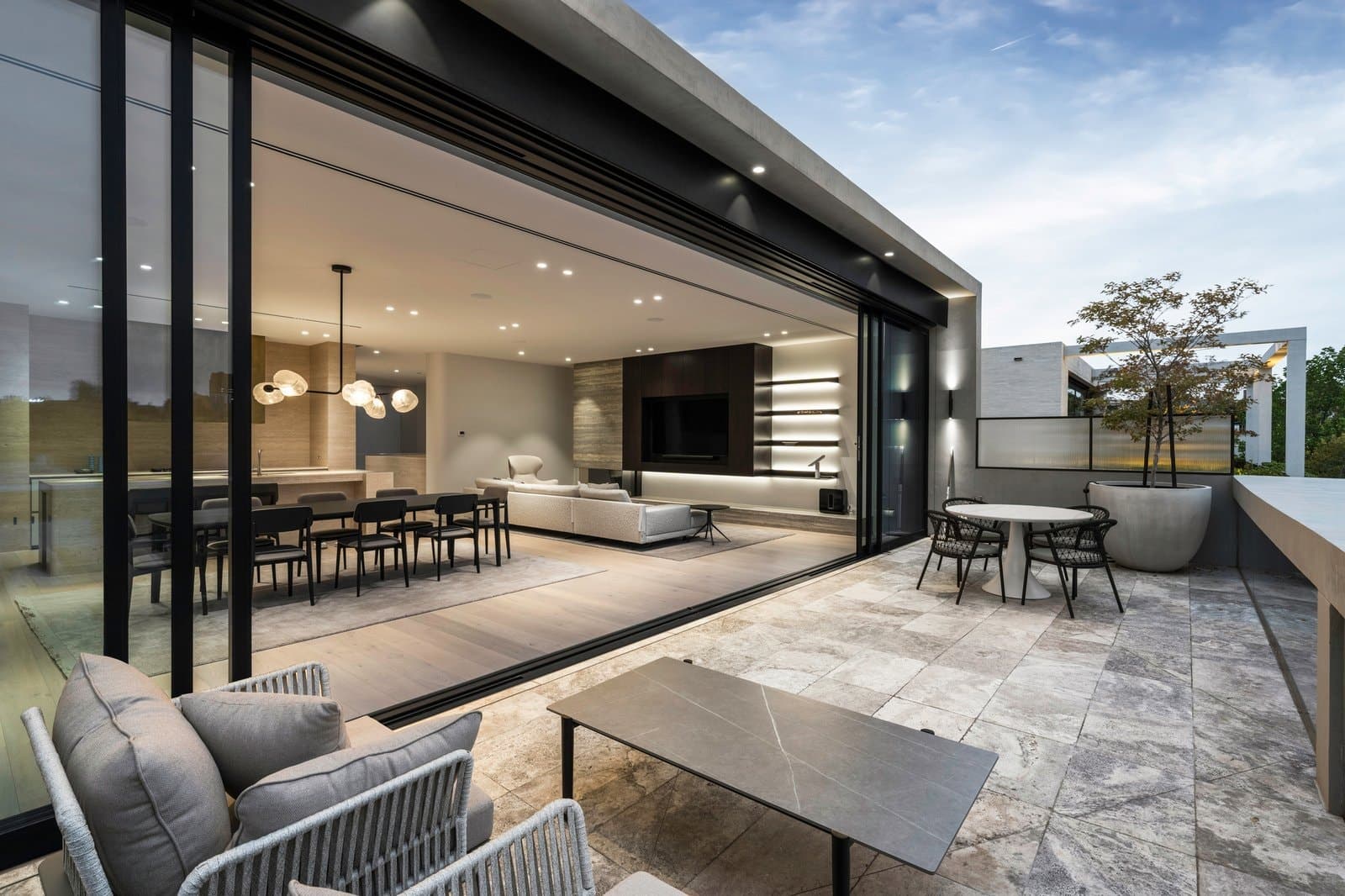 20 Cloverdale Avenue, Toorak - Thumbnail 3