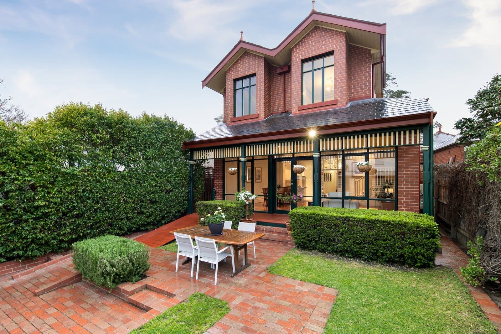 106 Kerferd Road, Albert Park - Thumbnail 2