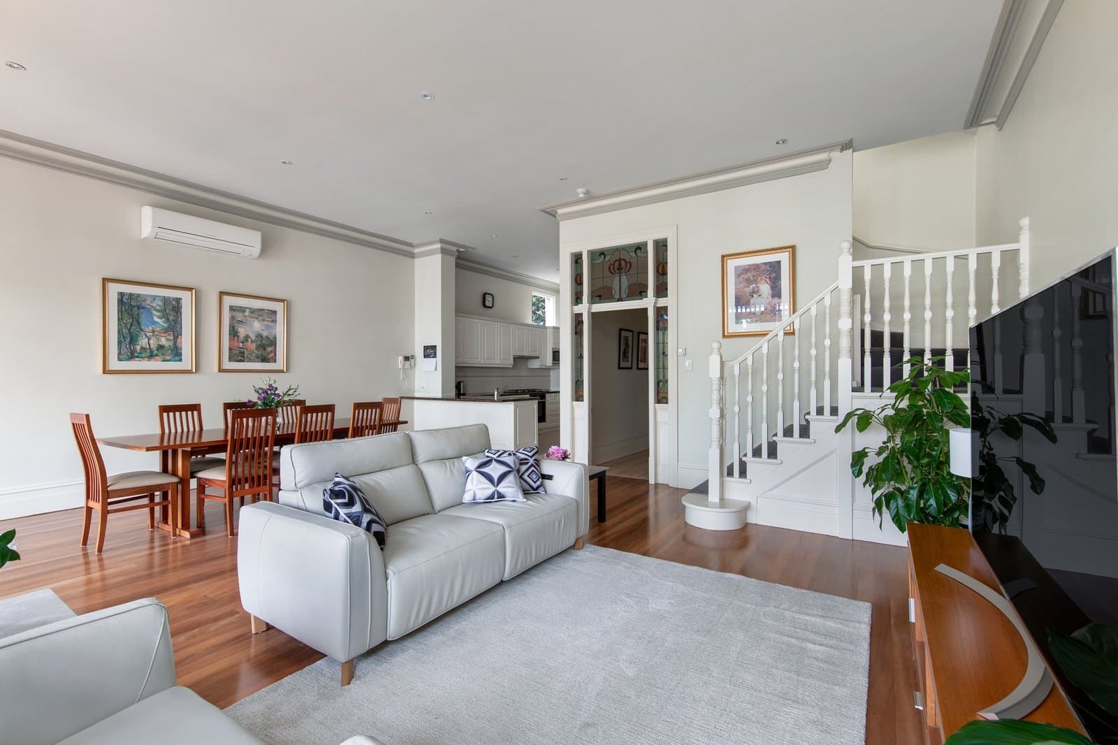 106 Kerferd Road, Albert Park - Thumbnail 3