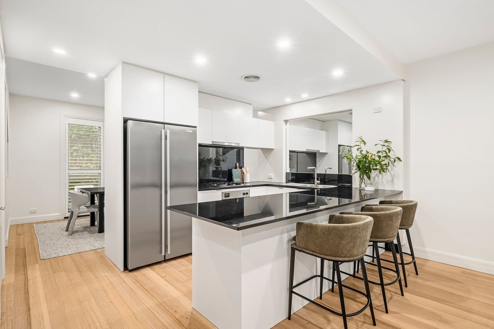 5/29 Kensington Road, South Yarra - Thumbnail 3