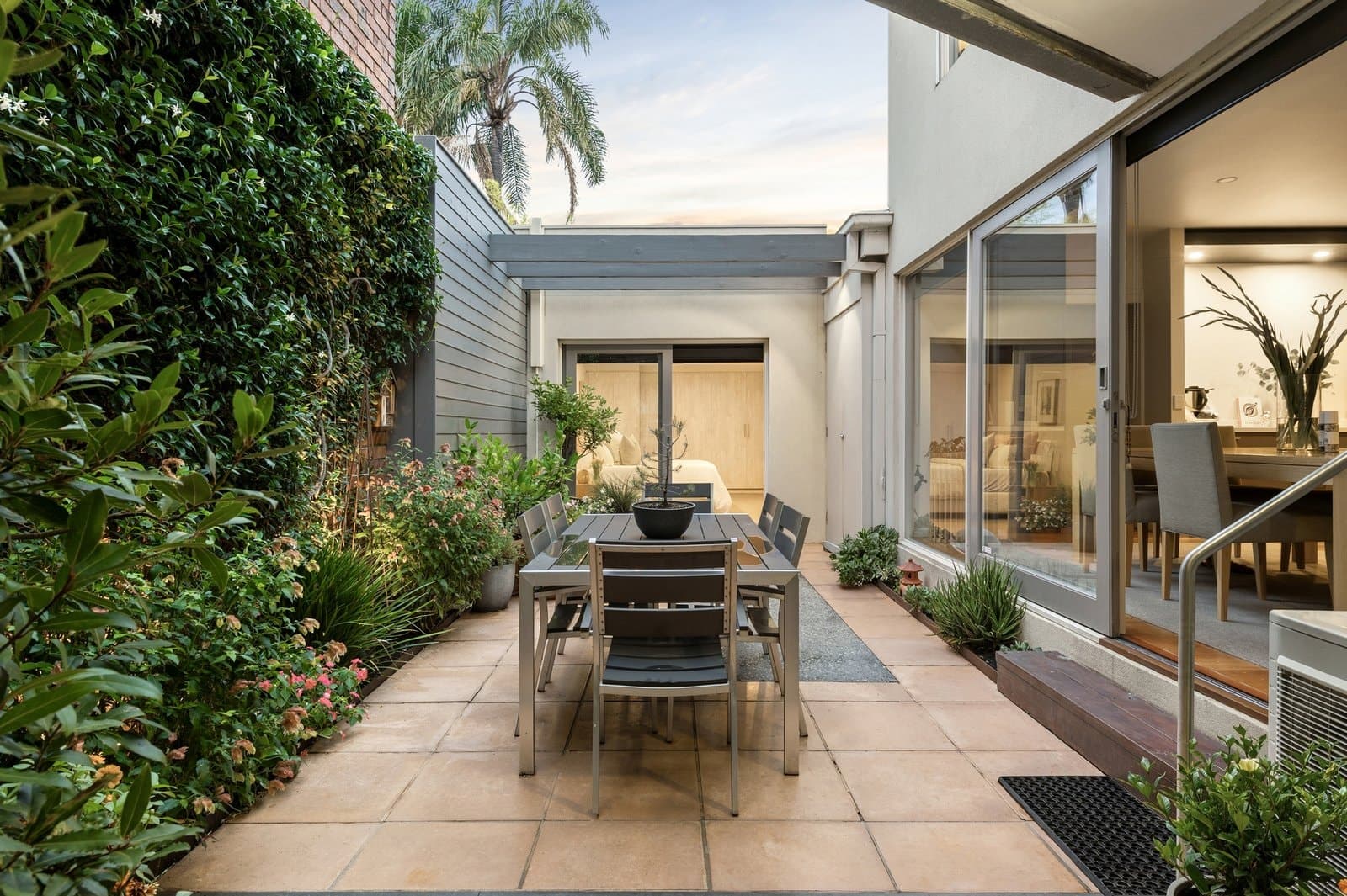 8 Lang Street, South Yarra - Thumbnail 6