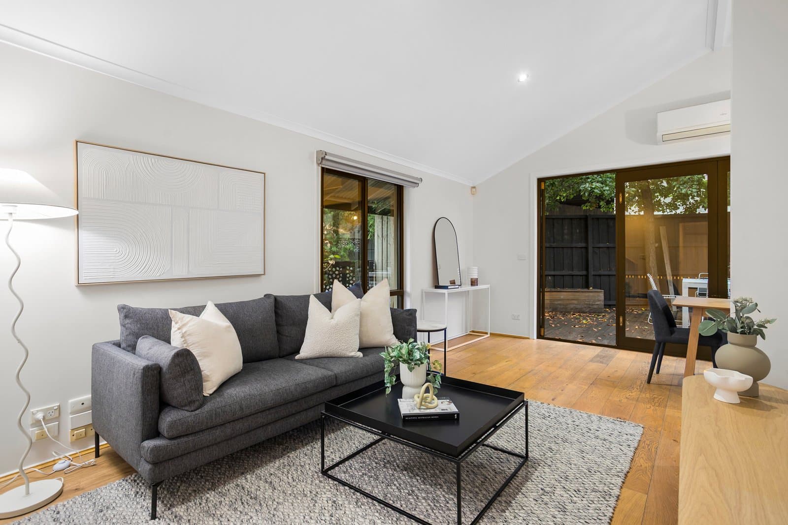 1 Woods Street, Yarraville, Yarraville - Thumbnail 3