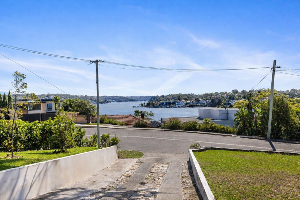 102 Kyle Parade, KYLE BAY NSW 2221, Kyle Bay - Thumbnail 4