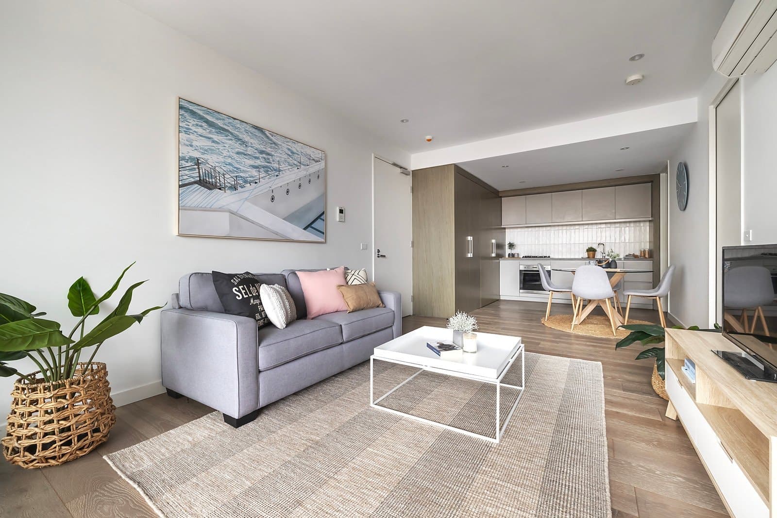 2/22 Leonard Crescent, Ascot Vale VIC 3032, Ascot Vale - Thumbnail 2