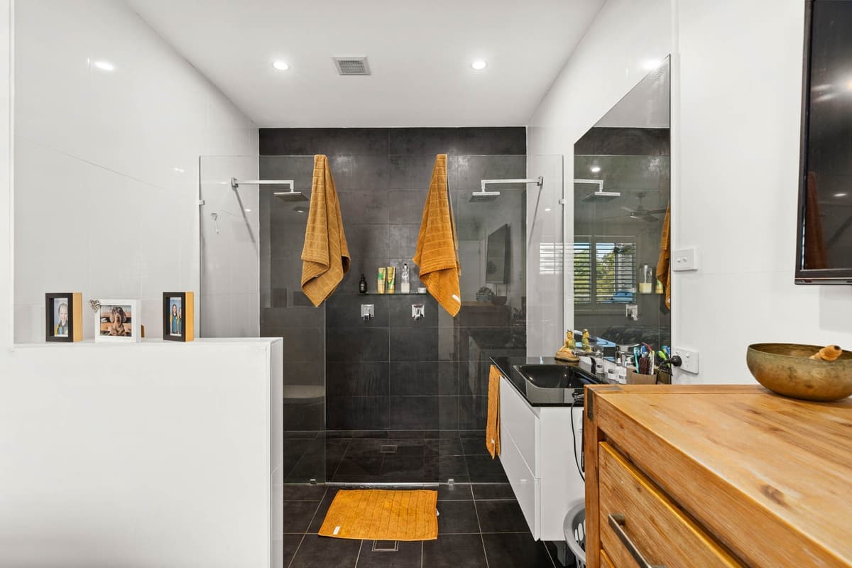 38 Kendall Street, Charlestown, Charlestown - Thumbnail 2