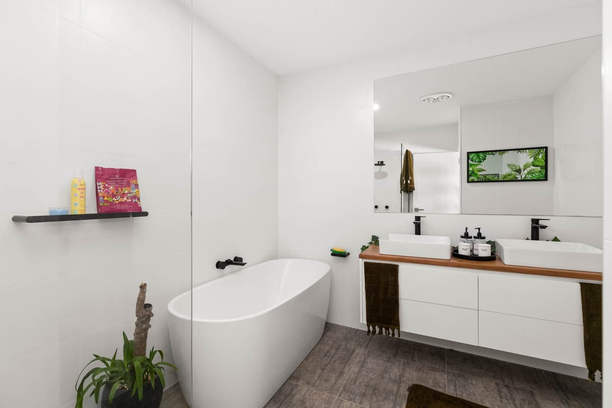 38 Kendall Street, Charlestown, Charlestown - Thumbnail 7