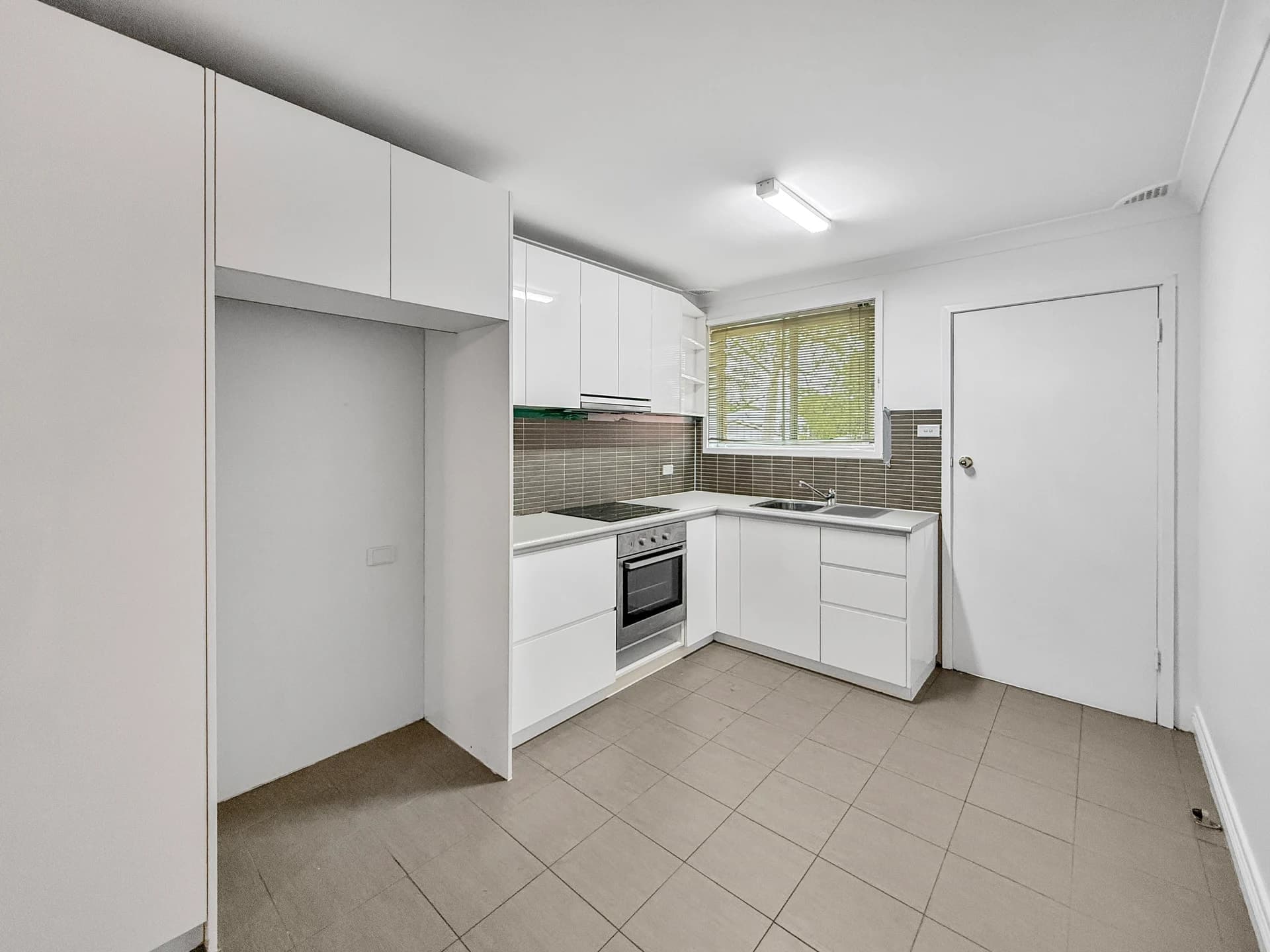 2/22 David Avenue, OAK FLATS NSW 2529, Oak Flats - Thumbnail 3